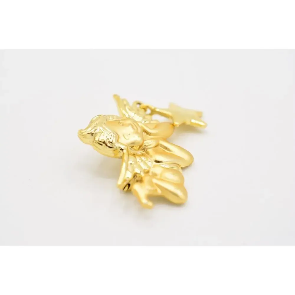 Ajc stunning brooch